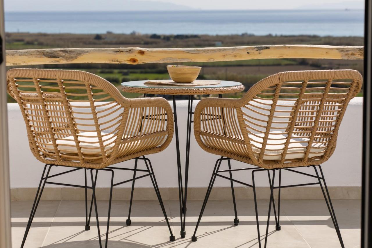 Naxos Earth Suites Mikri Vigla Exterior foto